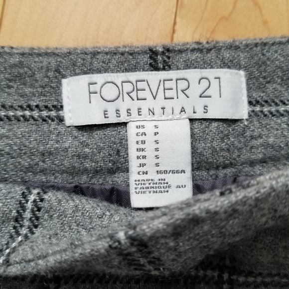 Forever 21 grey plaid wool skirt EUC - Picture 2 of 2